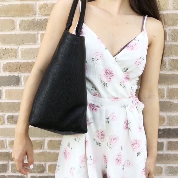 Tory Burch Bombe T Large Tote Black Logo - Picture 4 of 6